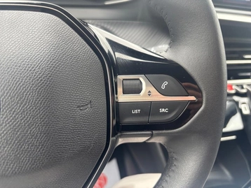 Image véhicule  Peugeot 208 (25)