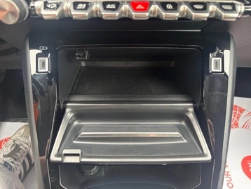 Image véhicule  Peugeot 208 (35)