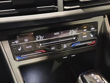 Image véhicule  Volkswagen TAIGO (12)