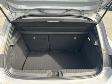 Image véhicule  Renault CLIO (30)