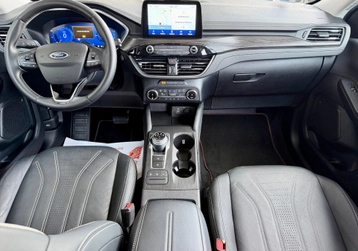 Image véhicule Ford KUGA (6) Image véhicule Ford KUGA (6)