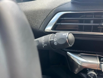 Image véhicule  Peugeot 3008 (25)