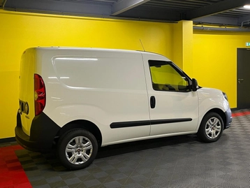 Image véhicule Fiat DOBLO (9) Image véhicule Fiat DOBLO (9)