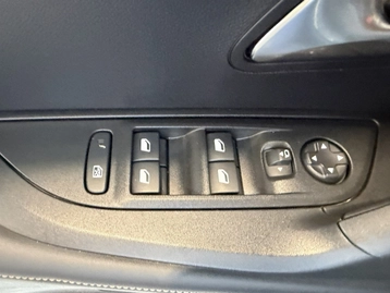 Image véhicule  Peugeot 2008 (10)