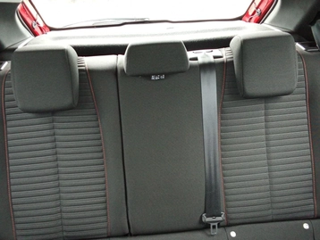 Image véhicule  Peugeot 208 (32)