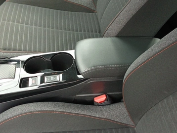 Image véhicule  Peugeot 208 (31)