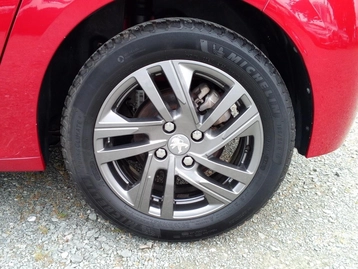 Image véhicule  Peugeot 208 (27)