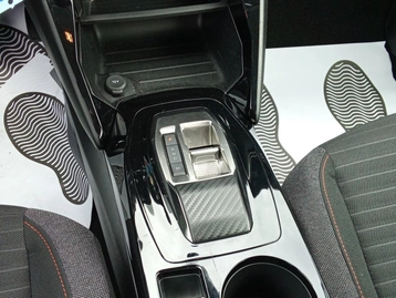 Image véhicule  Peugeot 208 (14)