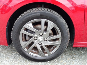 Image véhicule  Peugeot 208 (26)