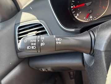 Image véhicule  Renault MEGANE (7)