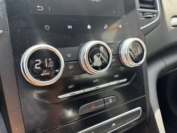 Image véhicule  Renault MEGANE (17)