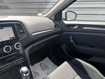 Image véhicule  Renault MEGANE (31)