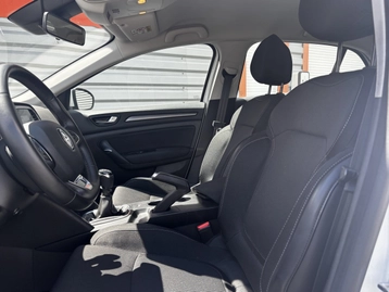 Image véhicule  Renault MEGANE (3)