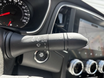 Image véhicule  Renault MEGANE (13)