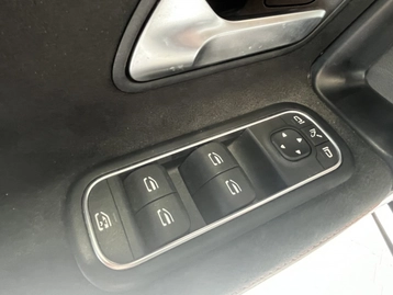 Image véhicule  Mercedes CLASSE A (14)