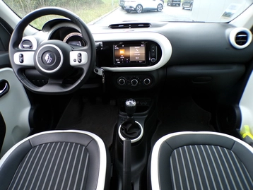 Image véhicule  Renault TWINGO III (10)