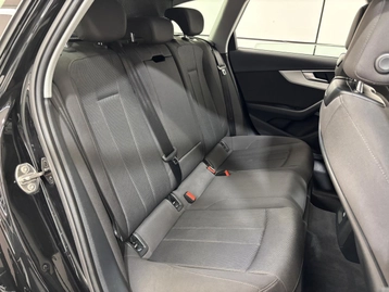 Image véhicule  Audi A4 AVANT (29)