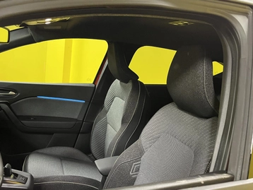 Image véhicule  Renault CAPTUR (36)
