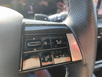 Image véhicule  Opel ASTRA (24)