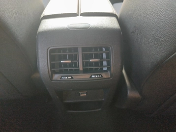 Image véhicule  Opel ASTRA (32)