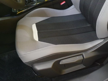 Image véhicule  Opel MOKKA (19)