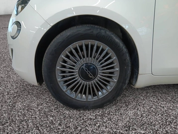 Image véhicule  Fiat 500e (12)