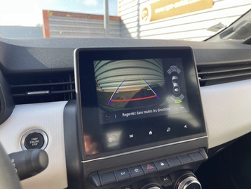 Image véhicule  Renault CLIO (24)