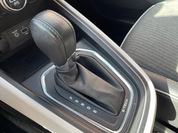 Image véhicule  Renault CLIO (22)