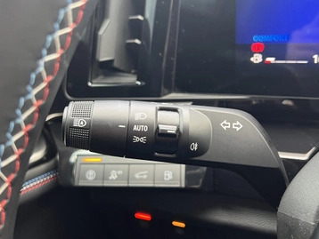 Image véhicule  Renault RAFALE (38)