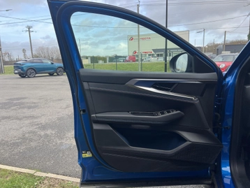 Image véhicule  Renault RAFALE (28)