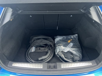 Image véhicule  Renault RAFALE (17)