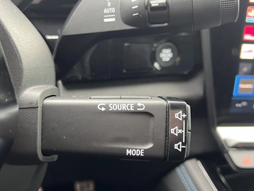 Image véhicule  Renault RAFALE (41)