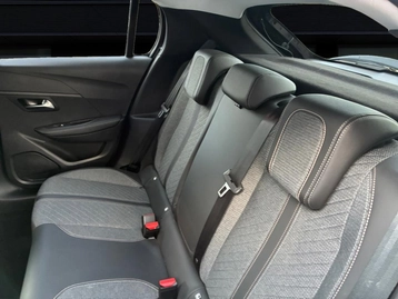 Image véhicule  Peugeot 208 (12)