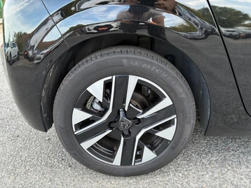 Image véhicule  Peugeot 208 (18)