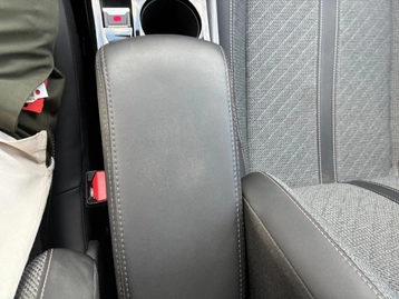 Image véhicule  Peugeot 208 (37)