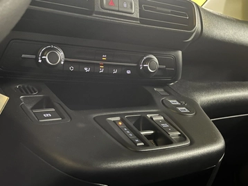 Image véhicule  Citroën BERLINGO (40)