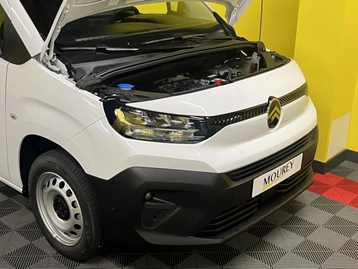 Image véhicule  Citroën BERLINGO (41)
