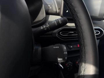 Image véhicule  Dacia SANDERO (20)