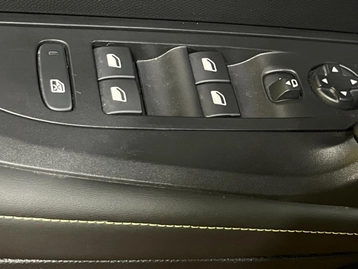 Image véhicule  Peugeot 2008 (13)