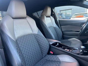 Image véhicule  Toyota C-HR (15)