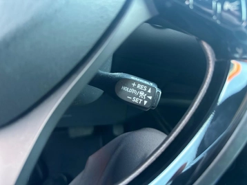 Image véhicule  Toyota C-HR (36)