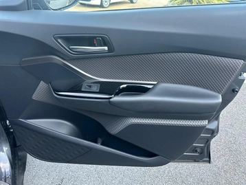 Image véhicule  Toyota C-HR (17)