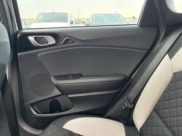 Image véhicule  Kia CEED (48)