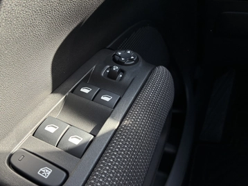 Image véhicule  Citroën C3 AIRCROSS (19)