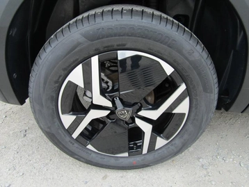 Image véhicule  Peugeot 2008 (3)