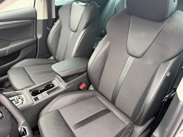 Image véhicule  Skoda OCTAVIA COMBI (4)