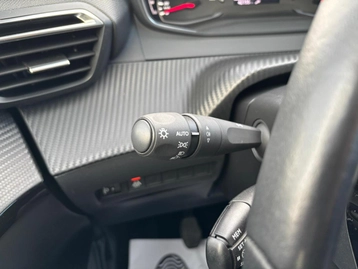 Image véhicule  Peugeot 208 (39)