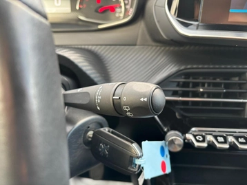 Image véhicule  Peugeot 208 (40)