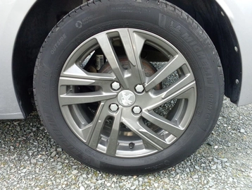 Image véhicule  Peugeot 208 (29)