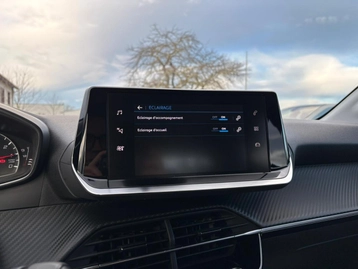 Image véhicule  Peugeot 208 (32)